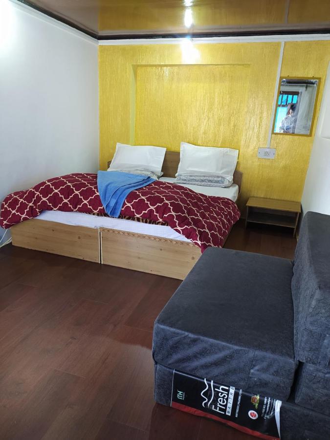 Mir guest house Pahalgām Extérieur photo