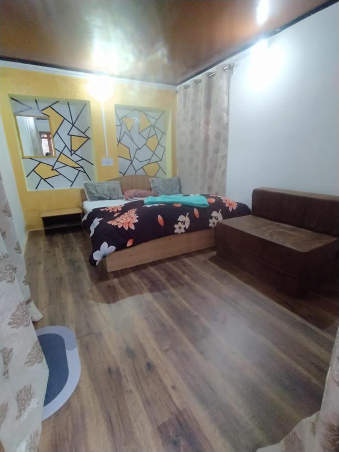 Mir guest house Pahalgām Extérieur photo