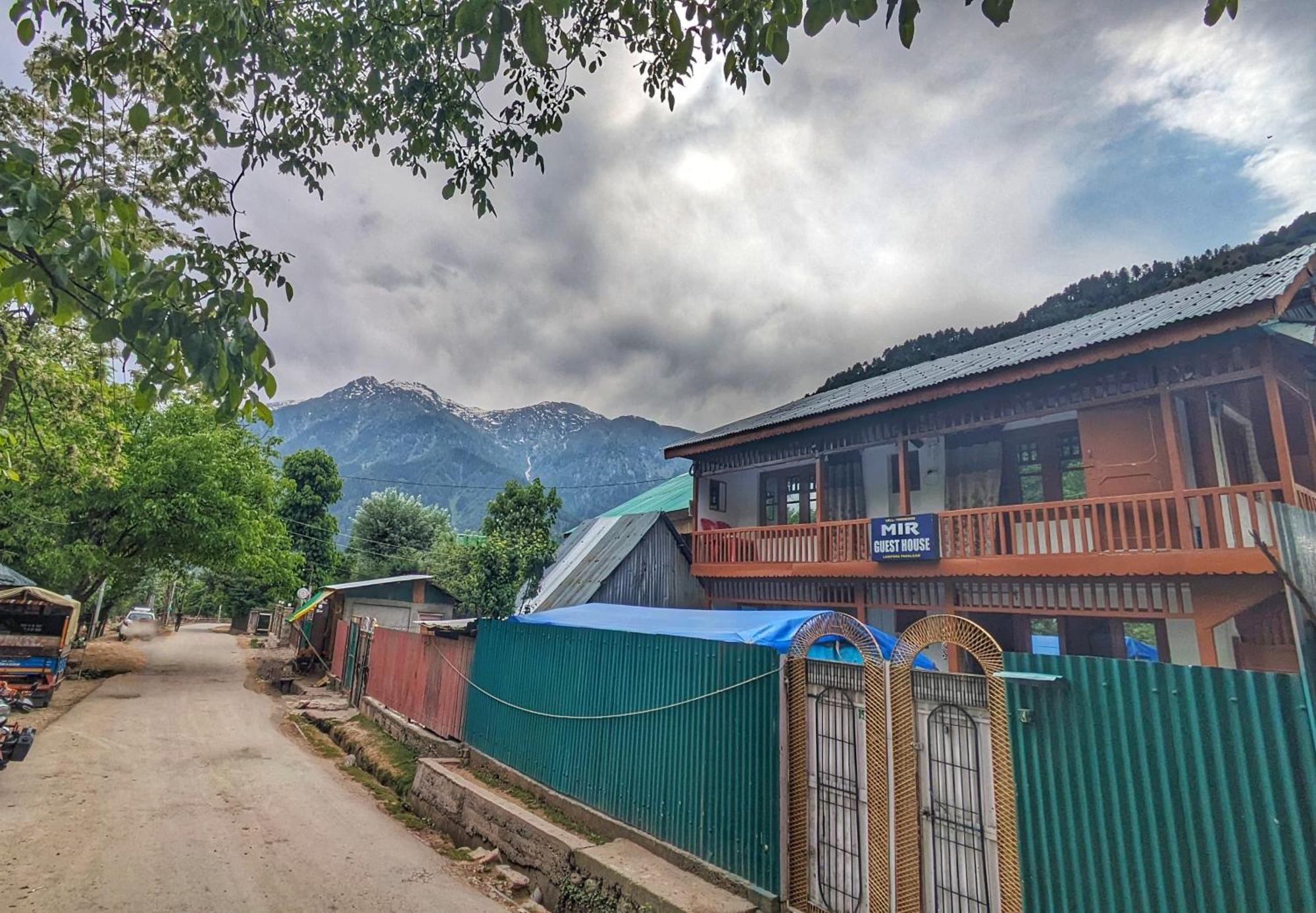 Mir guest house Pahalgām Extérieur photo
